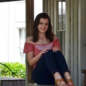 Meet your Posher, Jenna